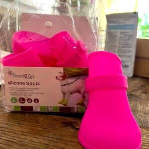 Neon bright silicone dog rain boots Sz L